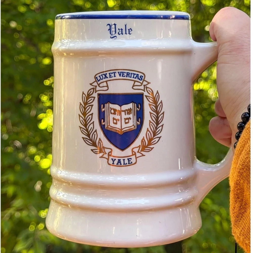 Beer Stein Yale University Vintage Ceramic White Blue College Crest Alumni Gift‎